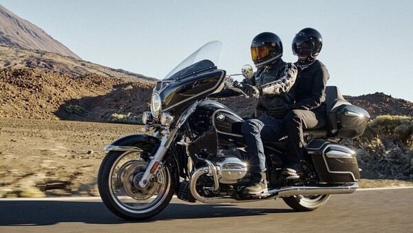 India gets BMW R18 Transcontinental 1800cc monster bike. With monster price