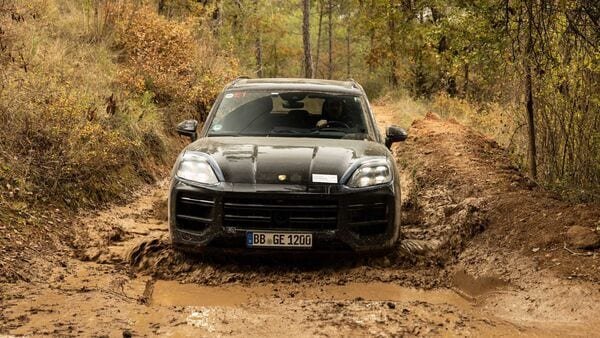 Fourth generation Porsche Cayenne EV to be built in this plant. Details here