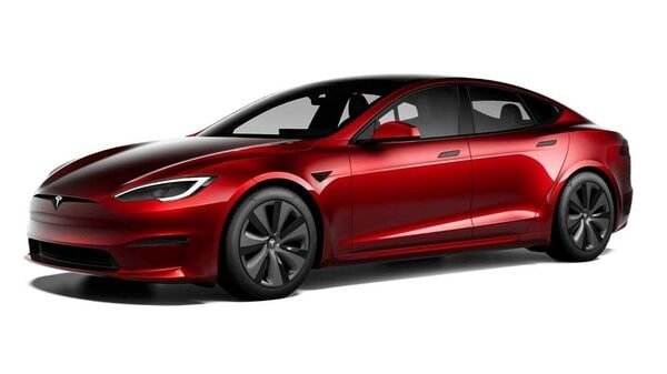 Tesla recalls 2,649 made-in-US Model S in China, blame it on a faulty frunk lid