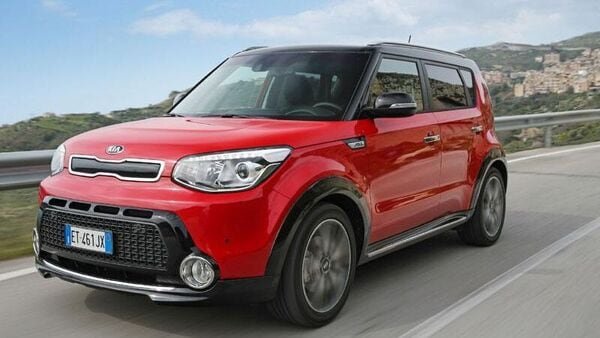 Kia recalls nearly 2,700 first-generation Soul EVs over battery fire risk